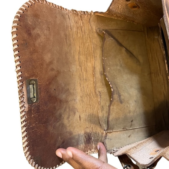 Vintage Hand Tooled Brown Leather Purse Adjustable Wide Strap Handbag - Picture 13 of 15